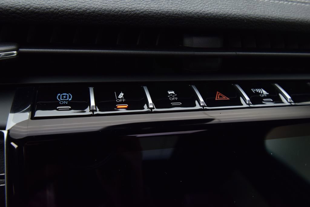 Used 2025 Jeep Grand Cherokee Limited 4xe image 25