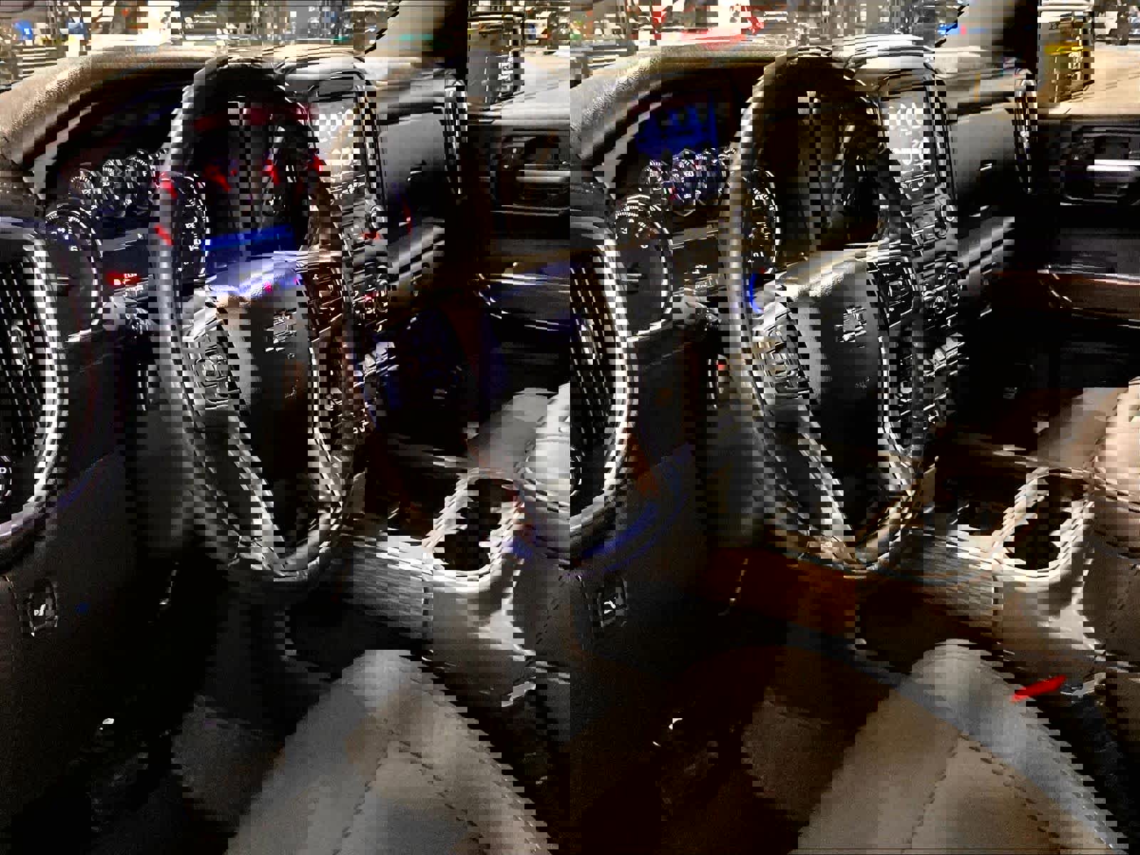 Used 2020 Chevrolet Silverado 1500 LT Trail Boss AWD/4WD image 8