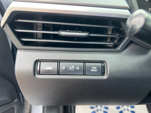 Used 2023 Nissan Altima 2.5 SR FWD image 12