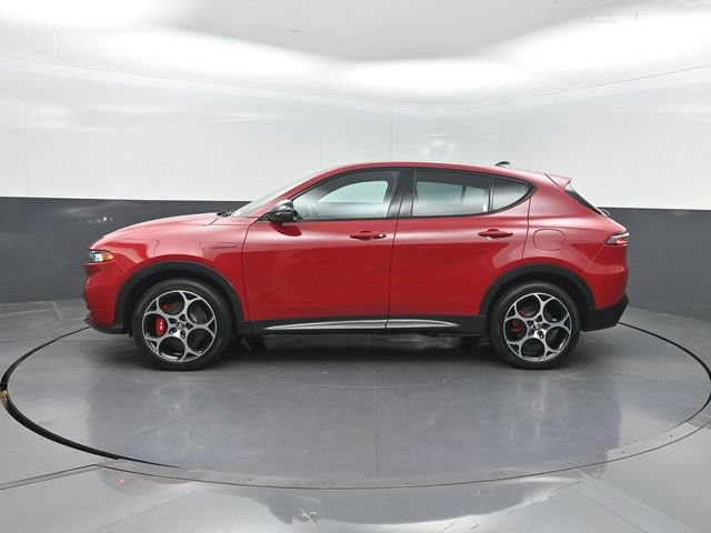 Used 2024 Alfa Romeo Tonale Veloce AWD/4WD image 3