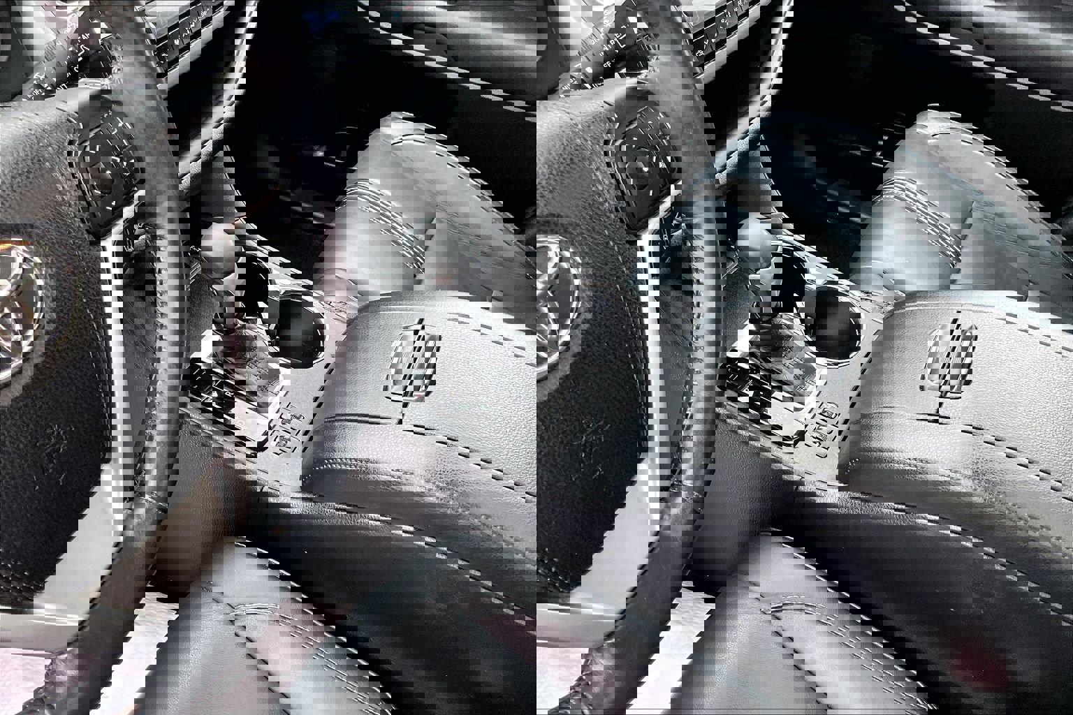 Used 2017 Toyota Highlander SE AWD/4WD image 15