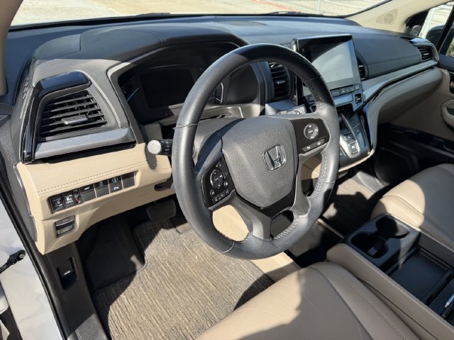 Used 2023 Honda Odyssey Touring image 14