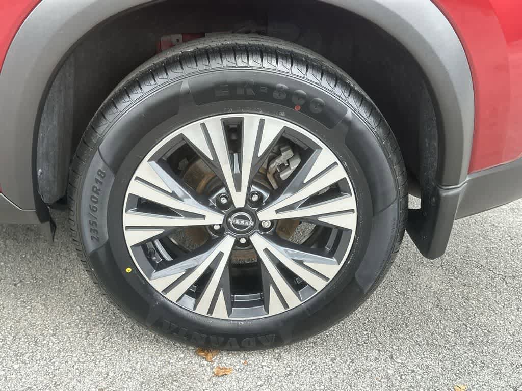 Used 2023 Nissan Rogue SV FWD image 10