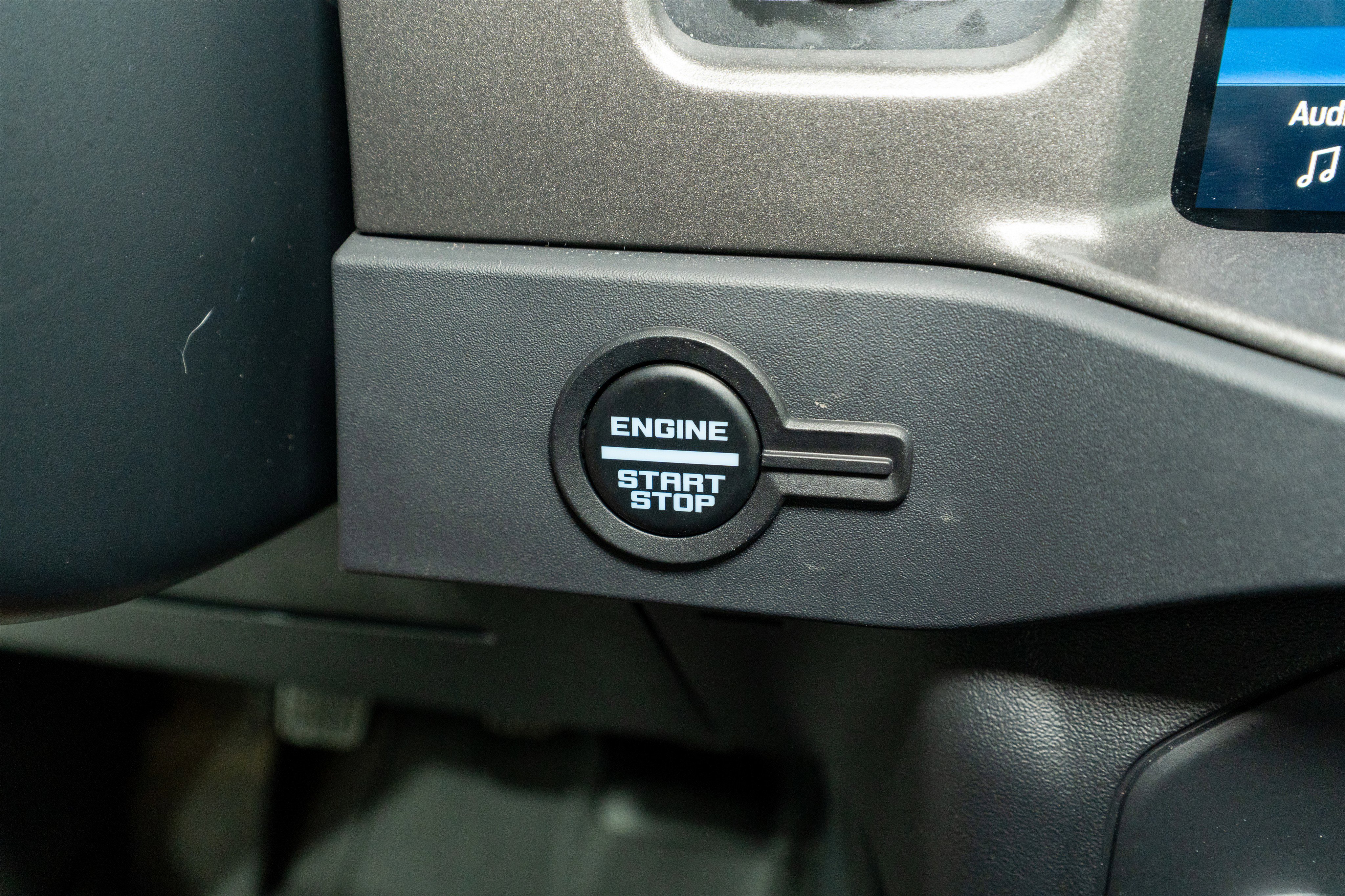 Used 2025 Ford Bronco Badlands image 29