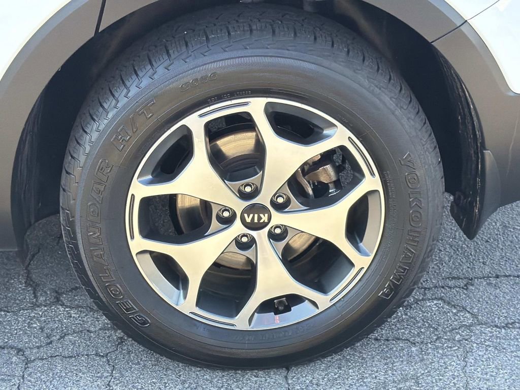 Used 2020 Kia Telluride EX image 14