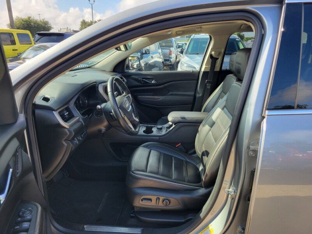 Used 2023 GMC Acadia Denali w/ Denali Ultimate Package image 10