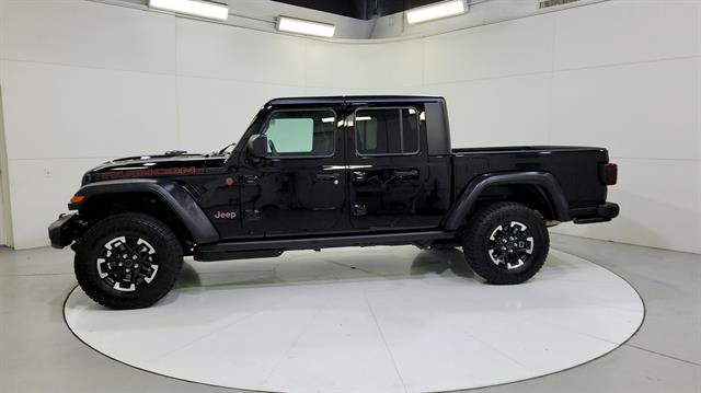 Used 2026 Jeep Gladiator Rubicon AWD/4WD image 5