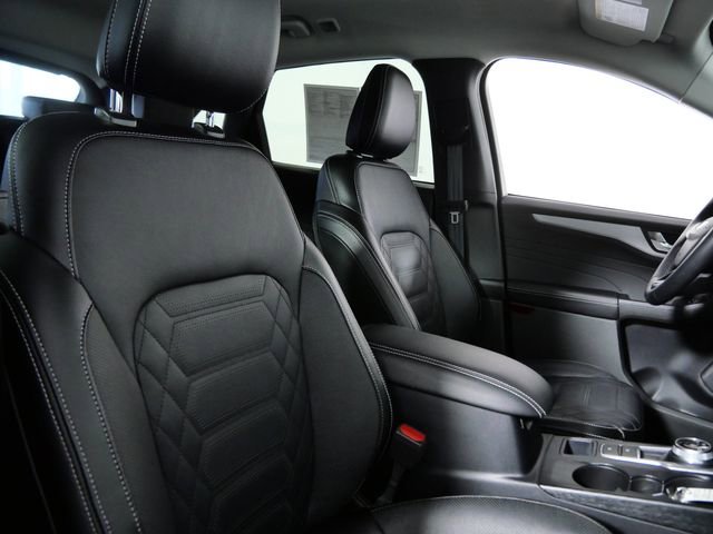 Certified 2023 Ford Escape Platinum w/ Premium Technology Package AWD/4WD image 12