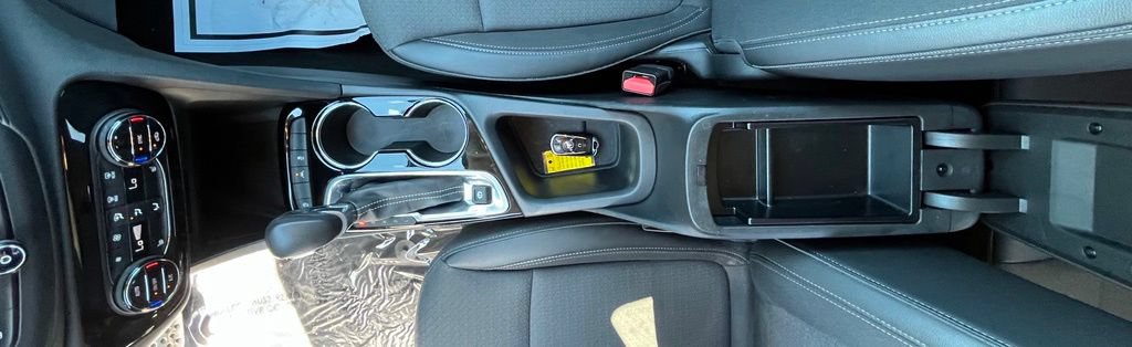 Certified 2023 Buick Encore GX Select w/ Sport Touring Package FWD image 15