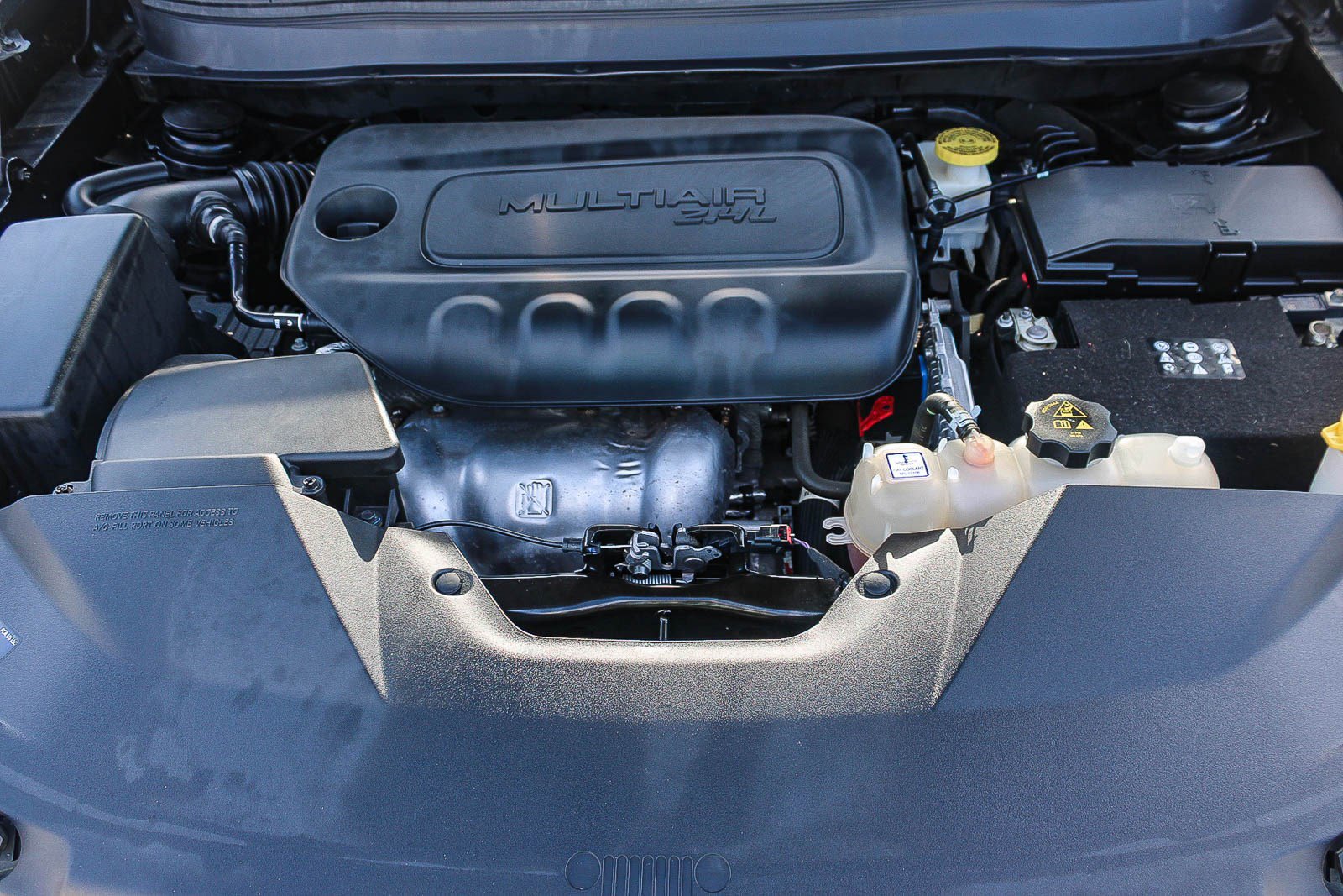 Used 2021 Jeep Cherokee Latitude Plus image 27