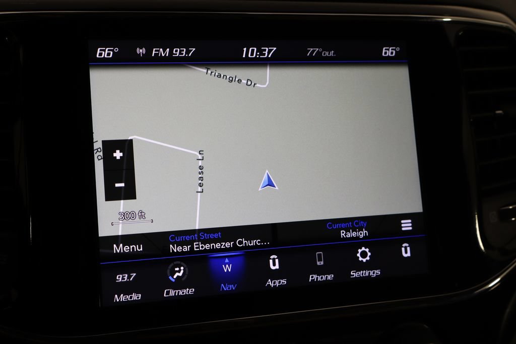 Used 2022 Jeep Grand Cherokee Laredo E RWD image 37