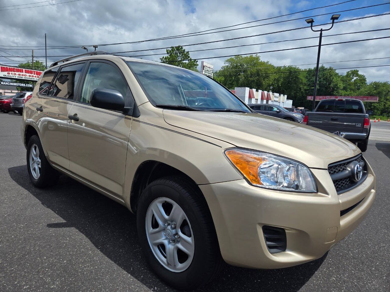 Used 2011 Toyota RAV4 4WD w/ Base L4 Extra Value Pkg image 4
