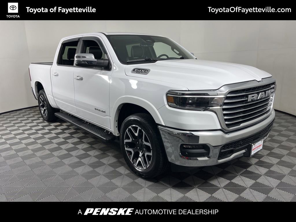 Used 2025 RAM 1500 Laramie image 15