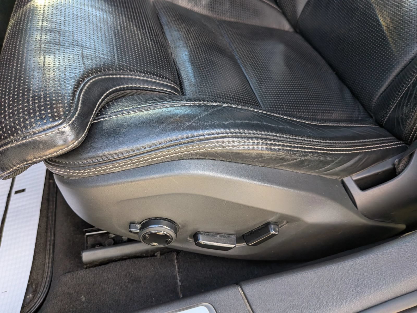 Used 2018 Volvo S90 T8 Inscription w/ Convenience Package AWD/4WD image 33