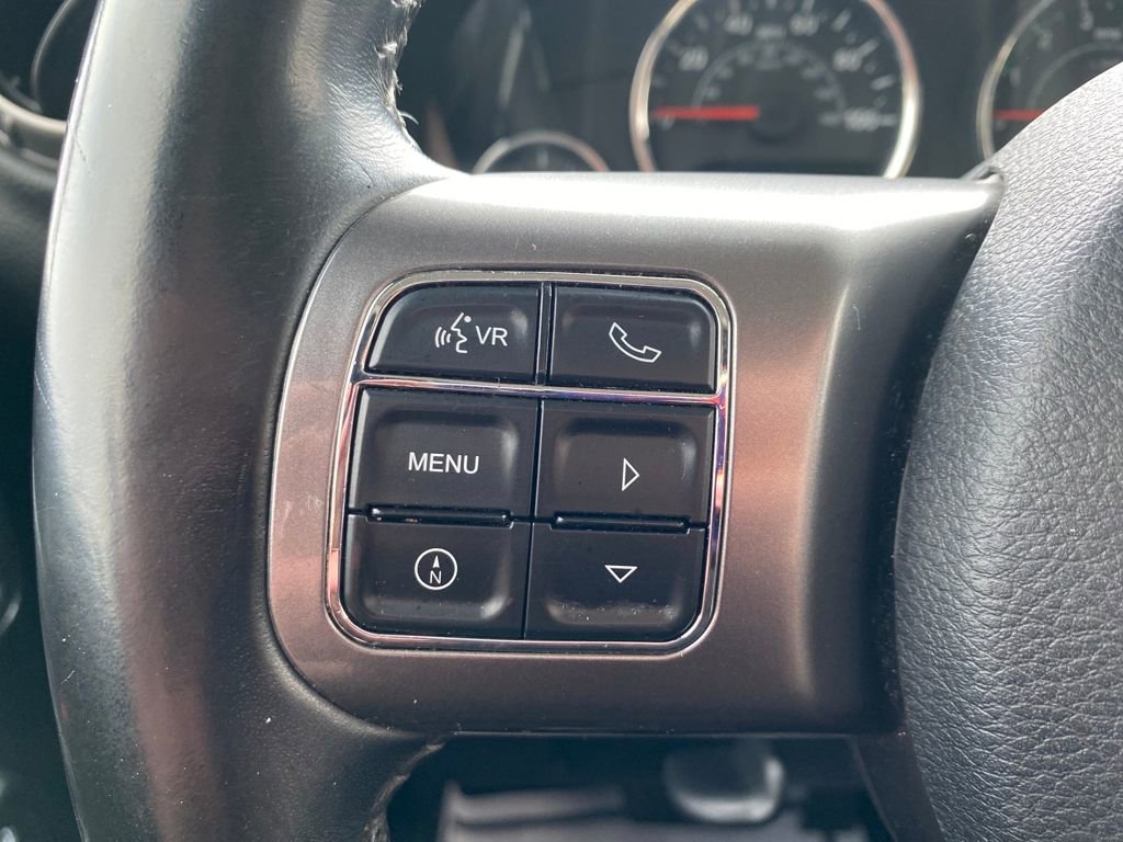 Used 2018 Jeep Wrangler Unlimited Sahara AWD/4WD image 26