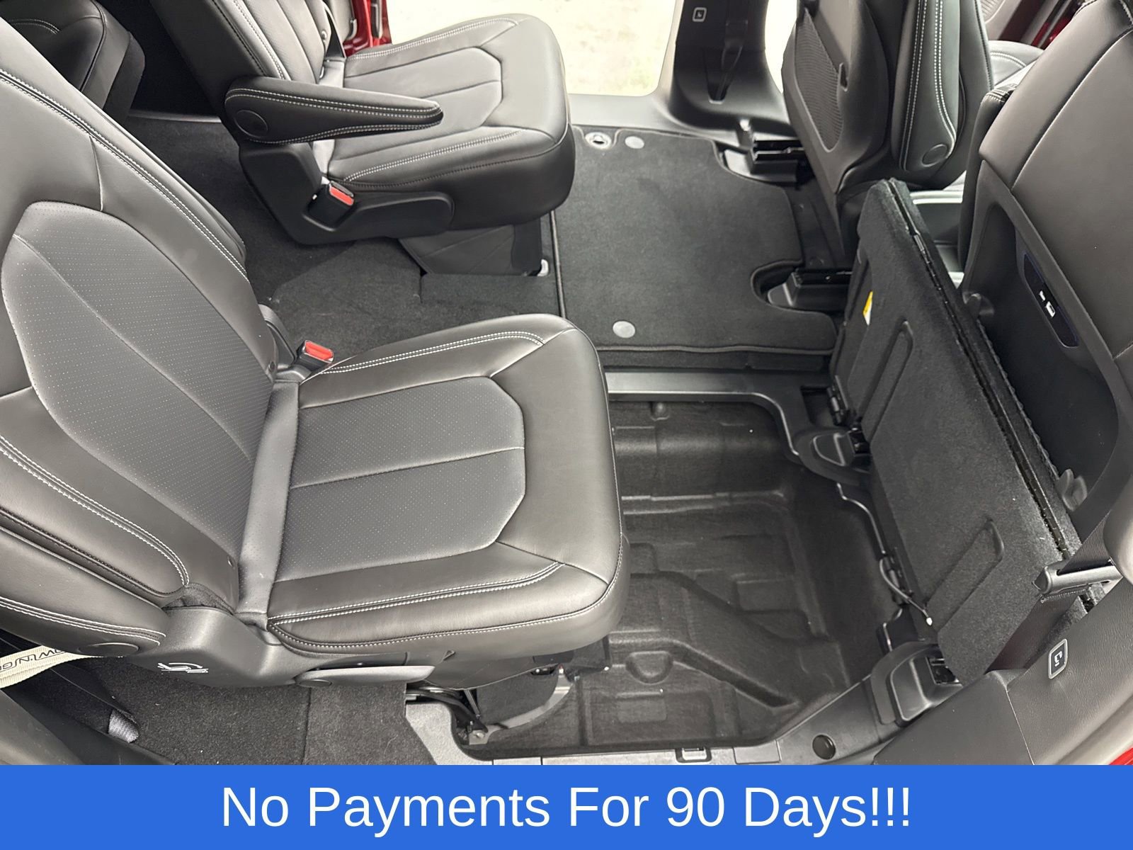 New 2026 Chrysler Pacifica Select w/ S Appearance Package image 37