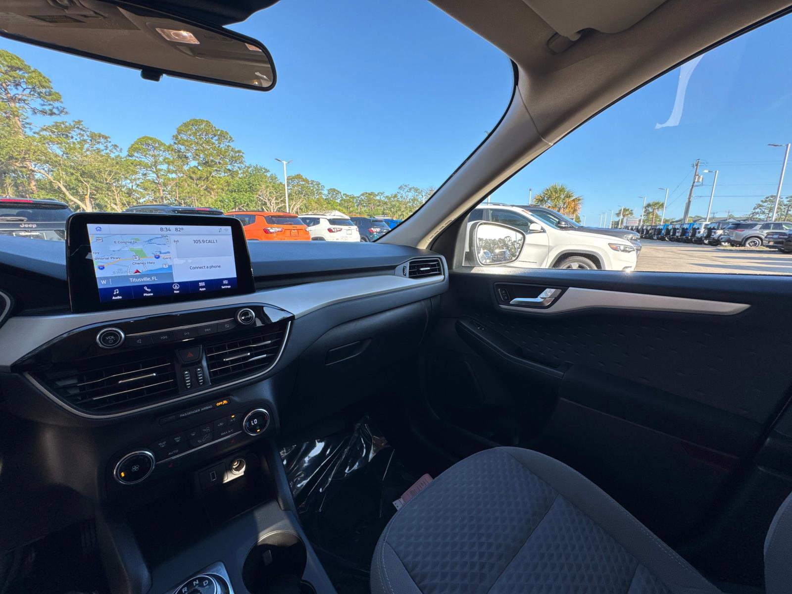 Used 2020 Ford Escape SE image 26