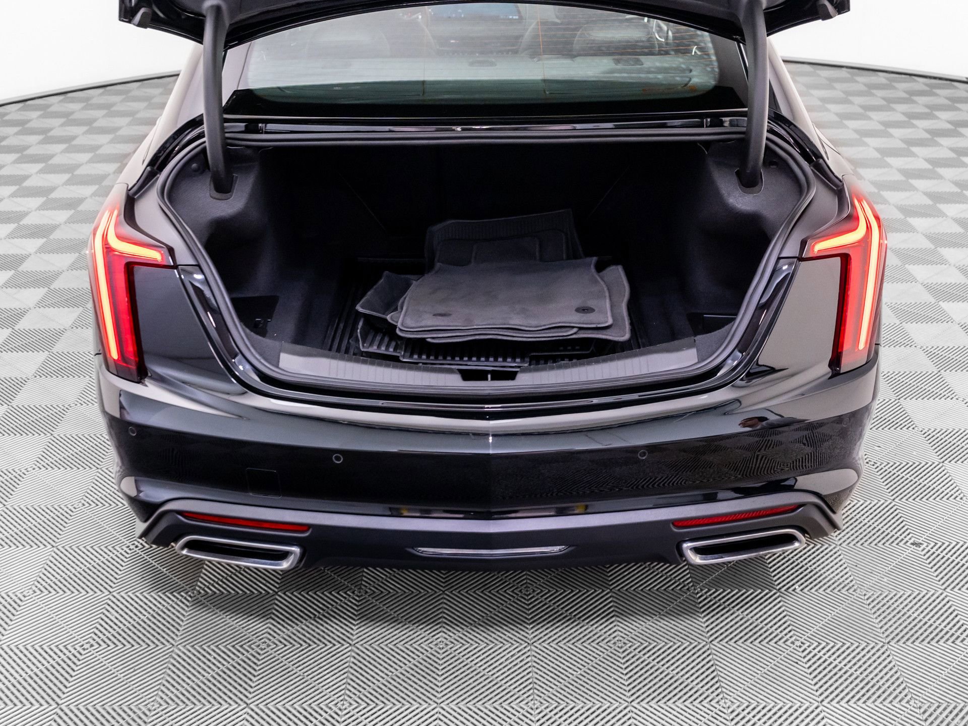 Used 2025 Cadillac CT5 Premium Luxury w/ Technology Package image 36