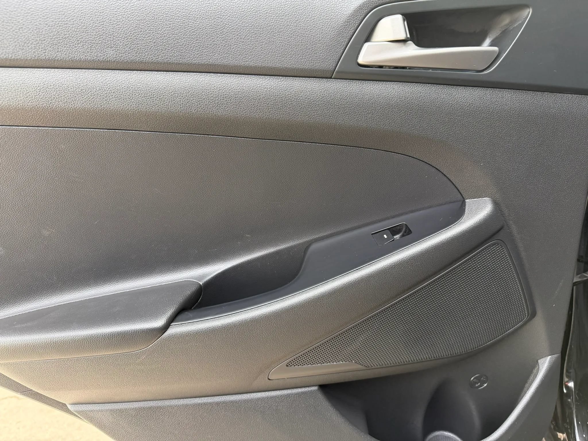 Used 2018 Hyundai Tucson Value FWD image 9
