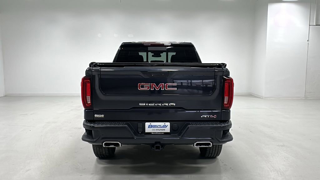 Used 2022 GMC Sierra 1500 AT4 w/ AT4 Premium Package AWD/4WD image 4