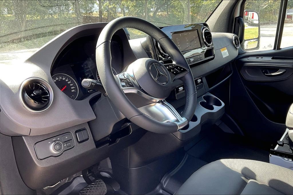 New 2026 Mercedes-Benz Sprinter 2500 image 5