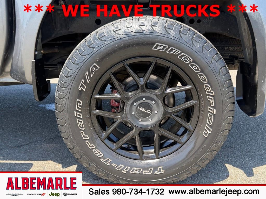 Used 2017 Nissan Frontier SV w/ SV Value Truck Package RWD image 11