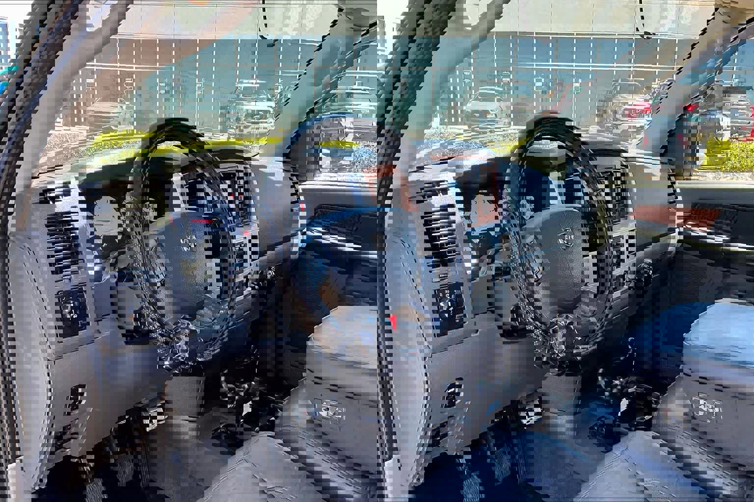 Used 2006 Dodge Ram 3500 Truck Laramie w/ Trailer Tow Group image 17