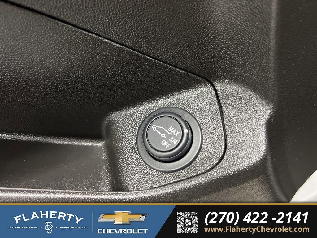 Used 2024 GMC Terrain SLT AWD/4WD image 23