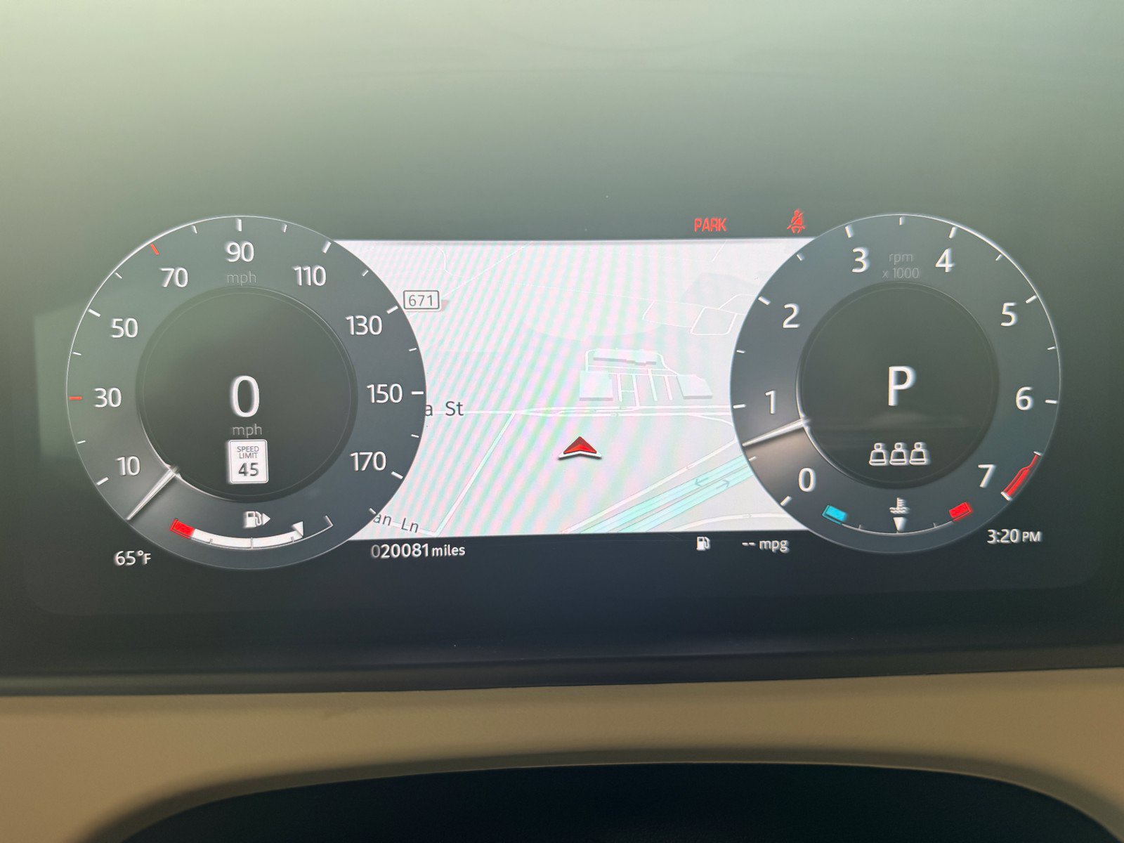 Used 2023 Land Rover Range Rover Velar R-Dynamic S AWD/4WD image 9