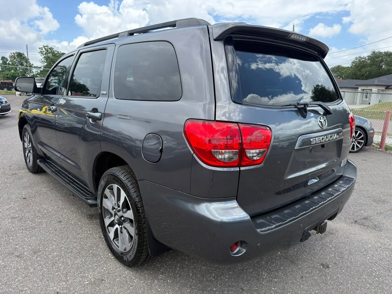 Used 2013 Toyota Sequoia SR5 RWD image 7