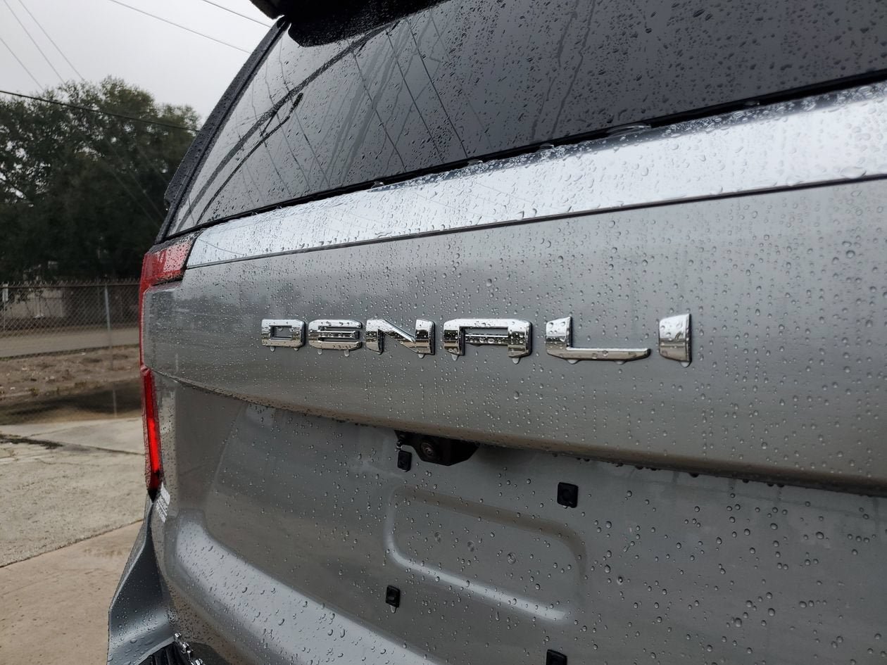 New 2026 GMC Yukon XL Denali w/ Sun & Power Step Package AWD/4WD image 9