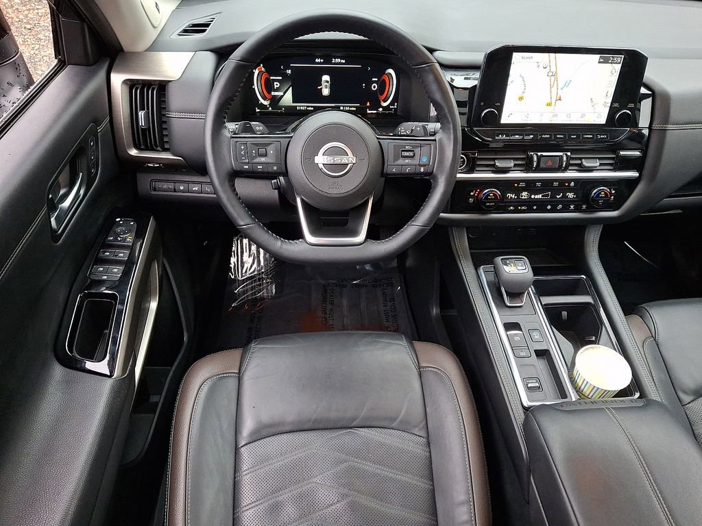 Used 2023 Nissan Pathfinder Platinum w/ Lighting Package (N93) image 12
