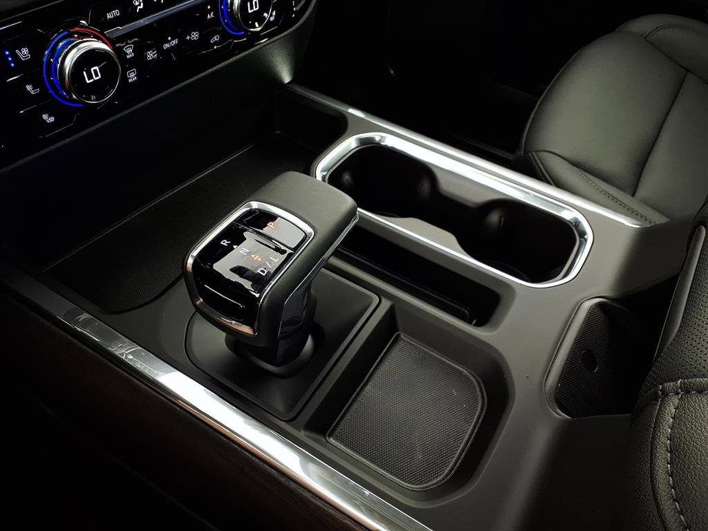 New 2026 GMC Sierra 1500 SLT image 13