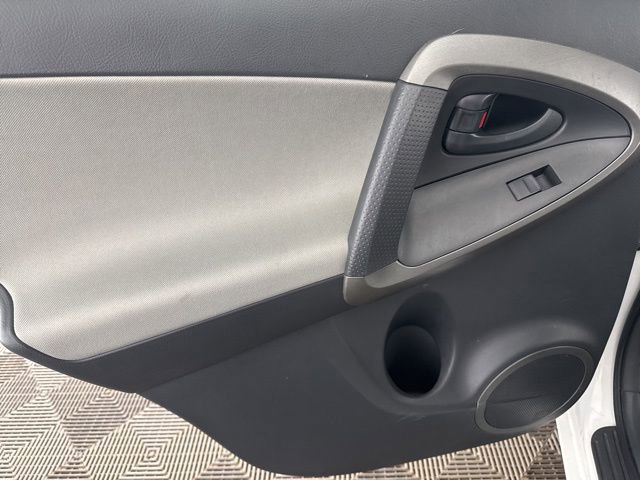 Used 2012 Toyota RAV4 4WD image 24