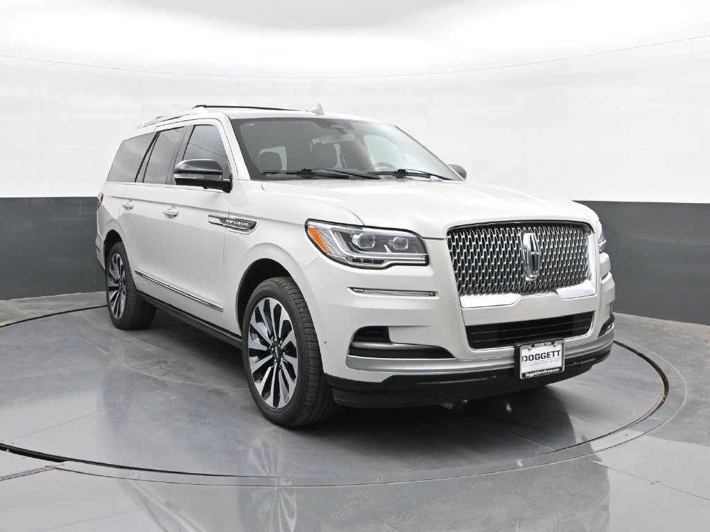 Used 2023 Lincoln Navigator Reserve RWD image 22