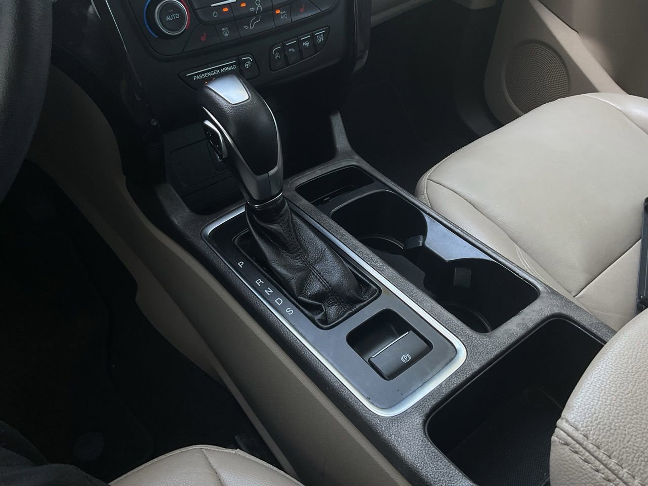 Used 2019 Ford Escape Titanium FWD image 22