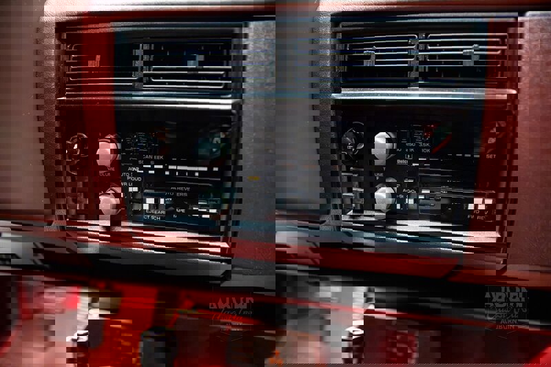 Used 1986 Chevrolet S10 Pickup 4WD image 24