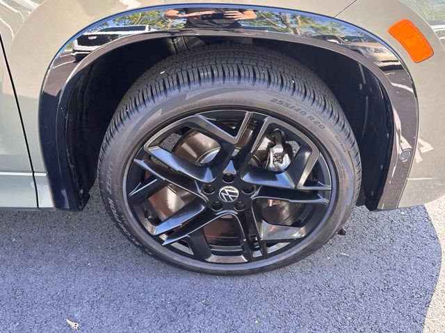 Used 2025 Volkswagen Tiguan SE R-Line AWD/4WD image 13