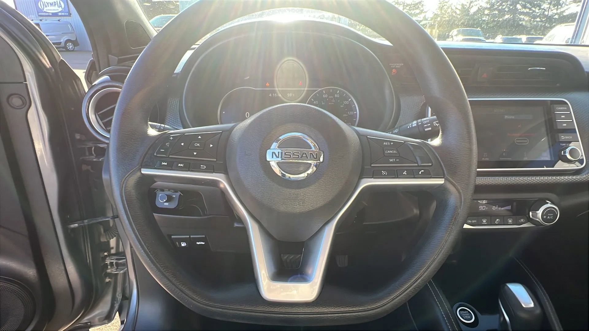 Used 2019 Nissan Kicks SV w/ Exterior Package FWD image 16