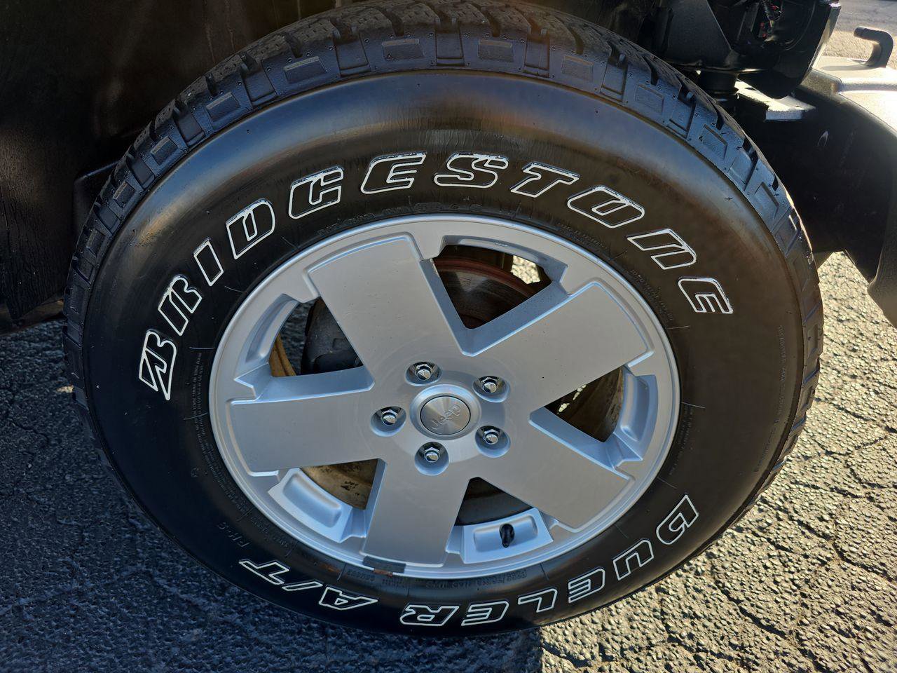 Used 2011 Jeep Wrangler Unlimited Sahara w/ Dual Top Group image 16