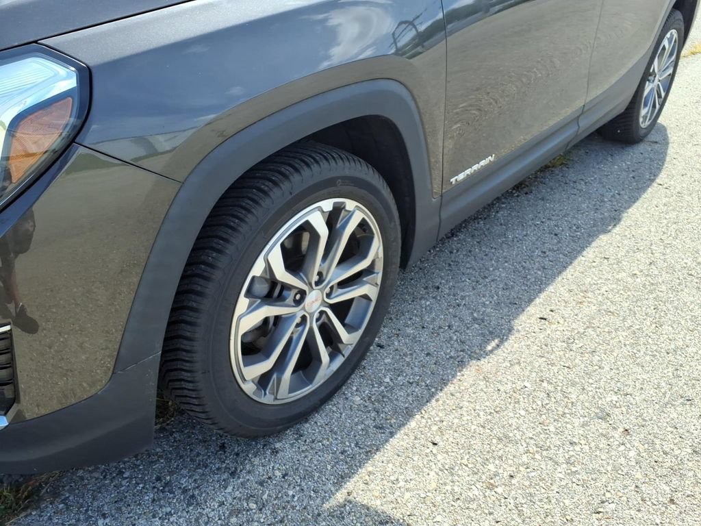 Used 2020 GMC Terrain SLT w/ Preferred Package AWD/4WD image 4