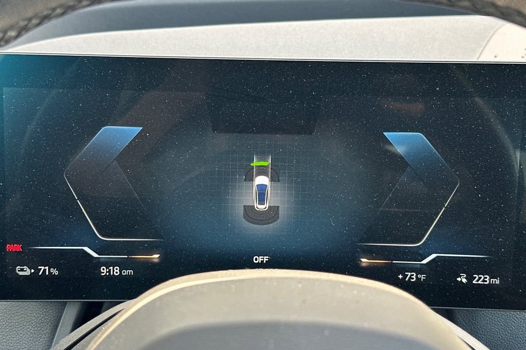 Used 2024 BMW iX xDrive50 w/ Premium Package image 30