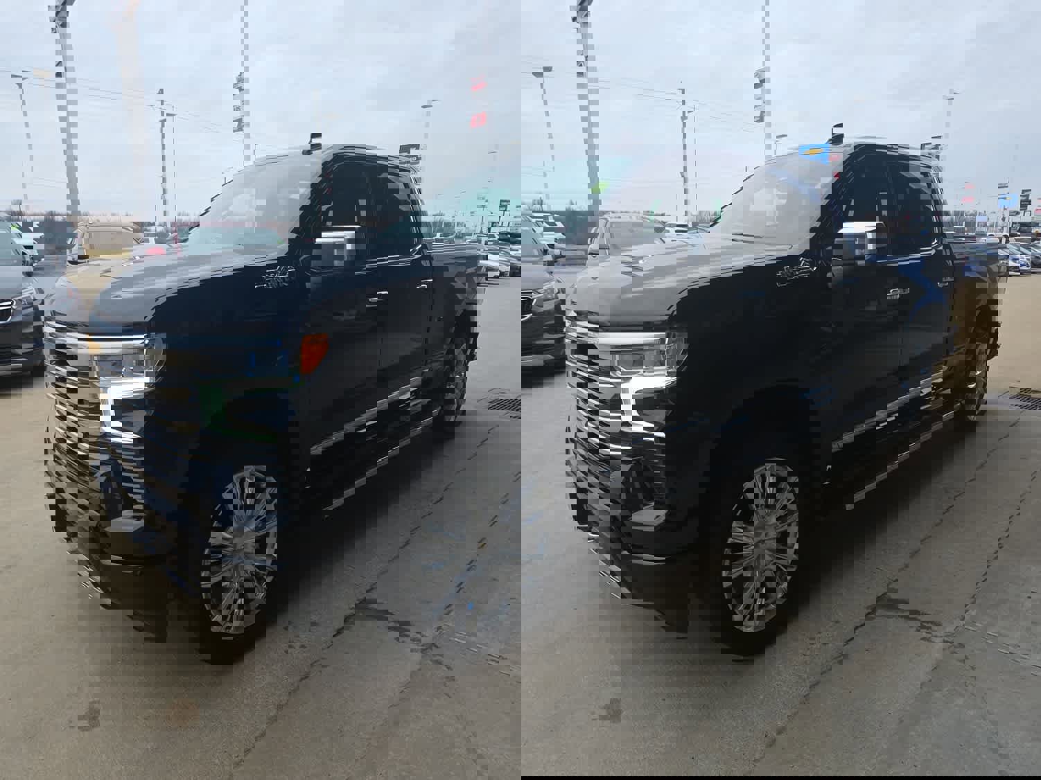 Used 2024 Chevrolet Silverado 1500 High Country w/ High Country Premium Package image 6