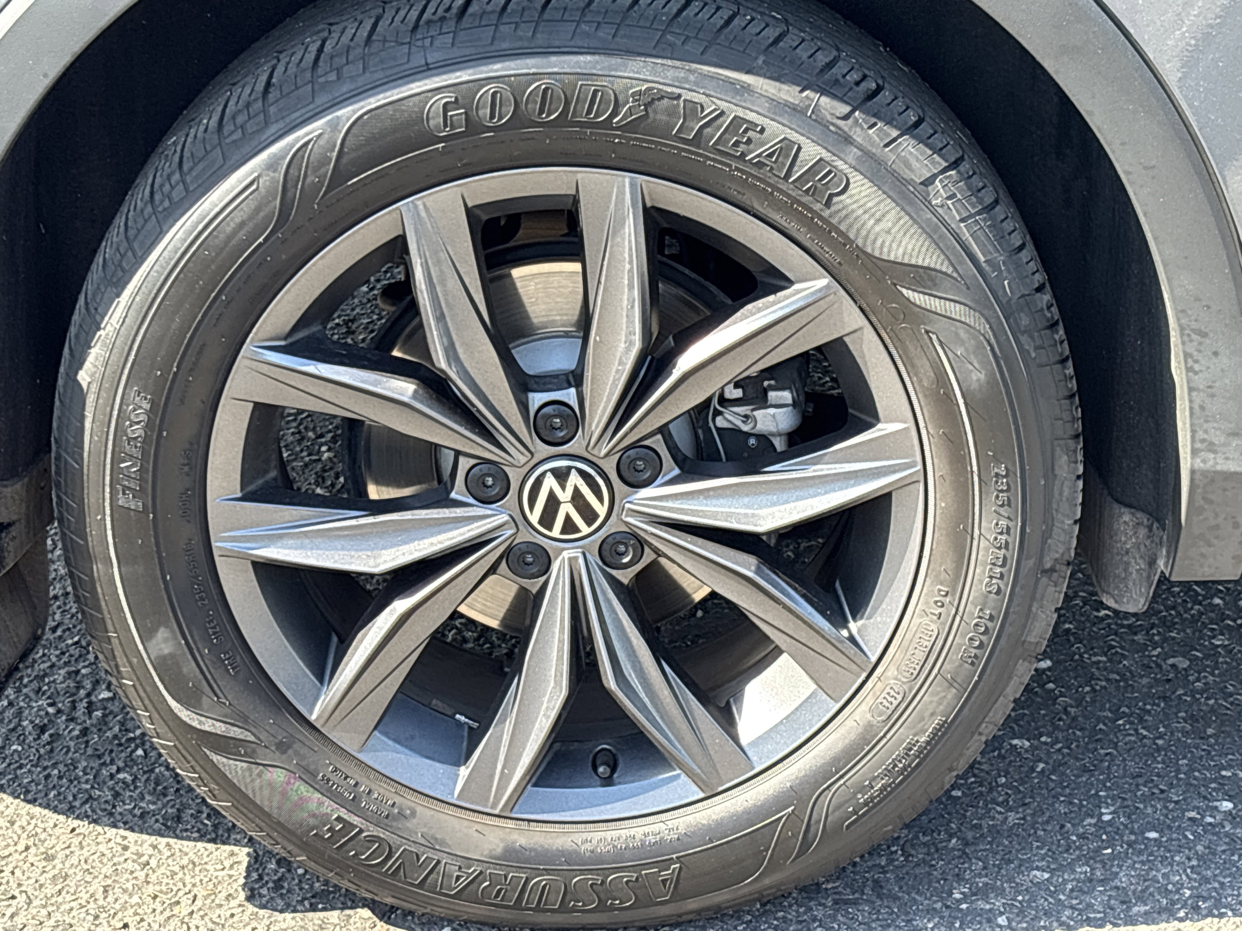 Certified 2023 Volkswagen Tiguan SE FWD image 7
