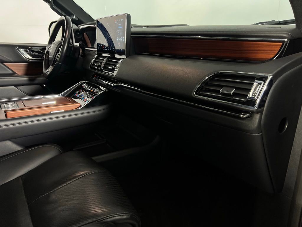 Used 2024 Lincoln Navigator Reserve image 35