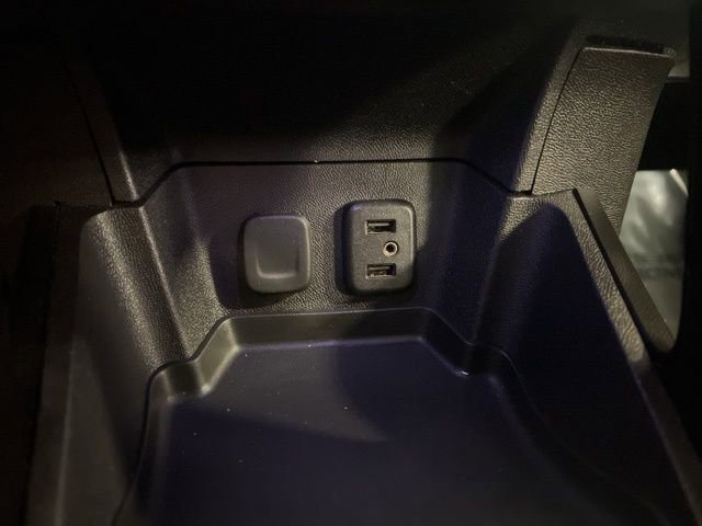 Used 2018 Chevrolet Volt Premier FWD image 33