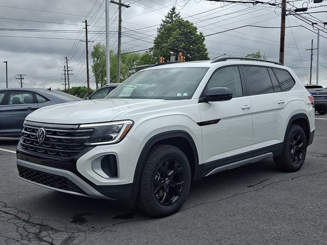 New 2026 Volkswagen Atlas Peak Edition AWD/4WD image 3