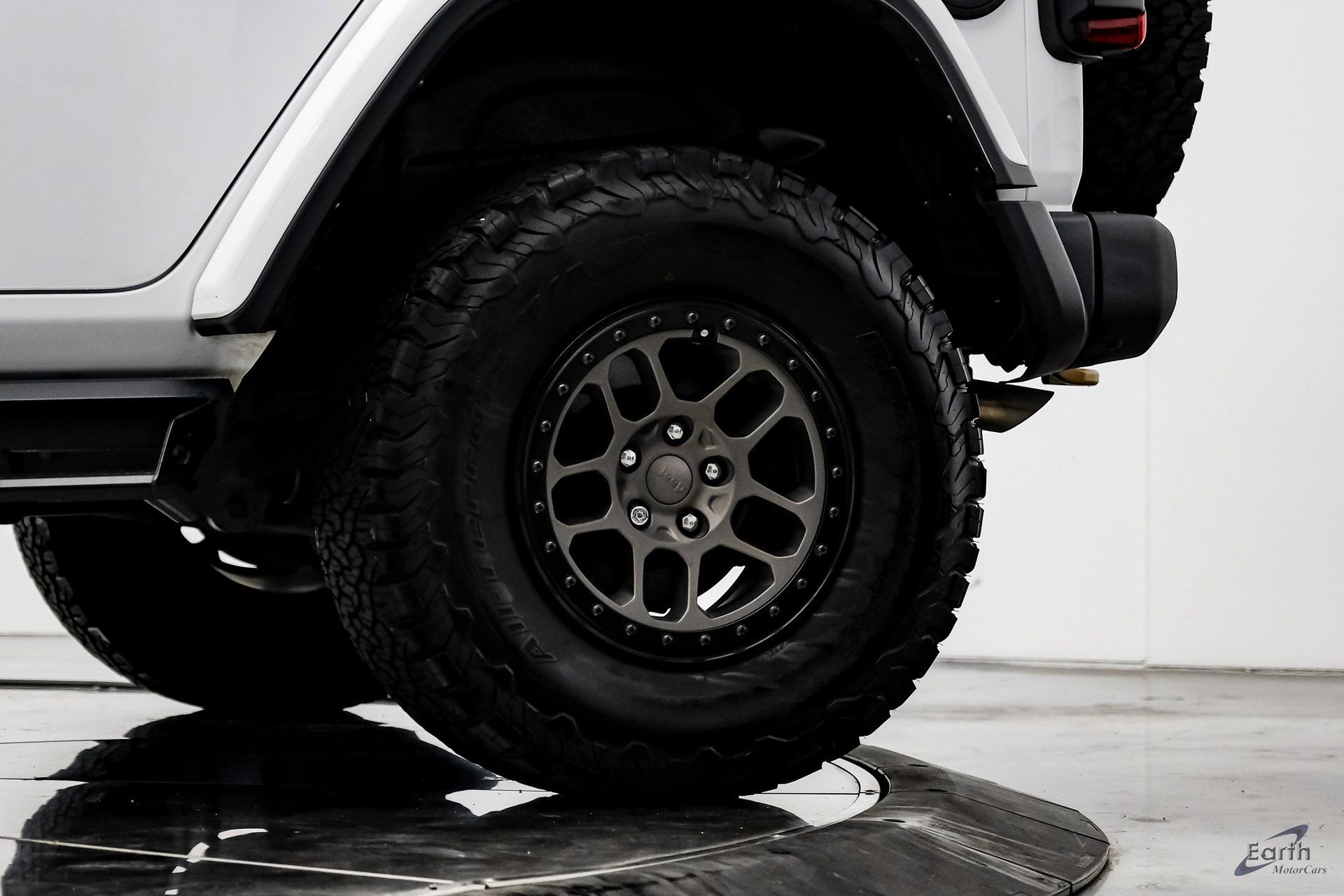 Used 2022 Jeep Wrangler Unlimited Rubicon w/ Xtreme Recon 35" Tire Package image 95