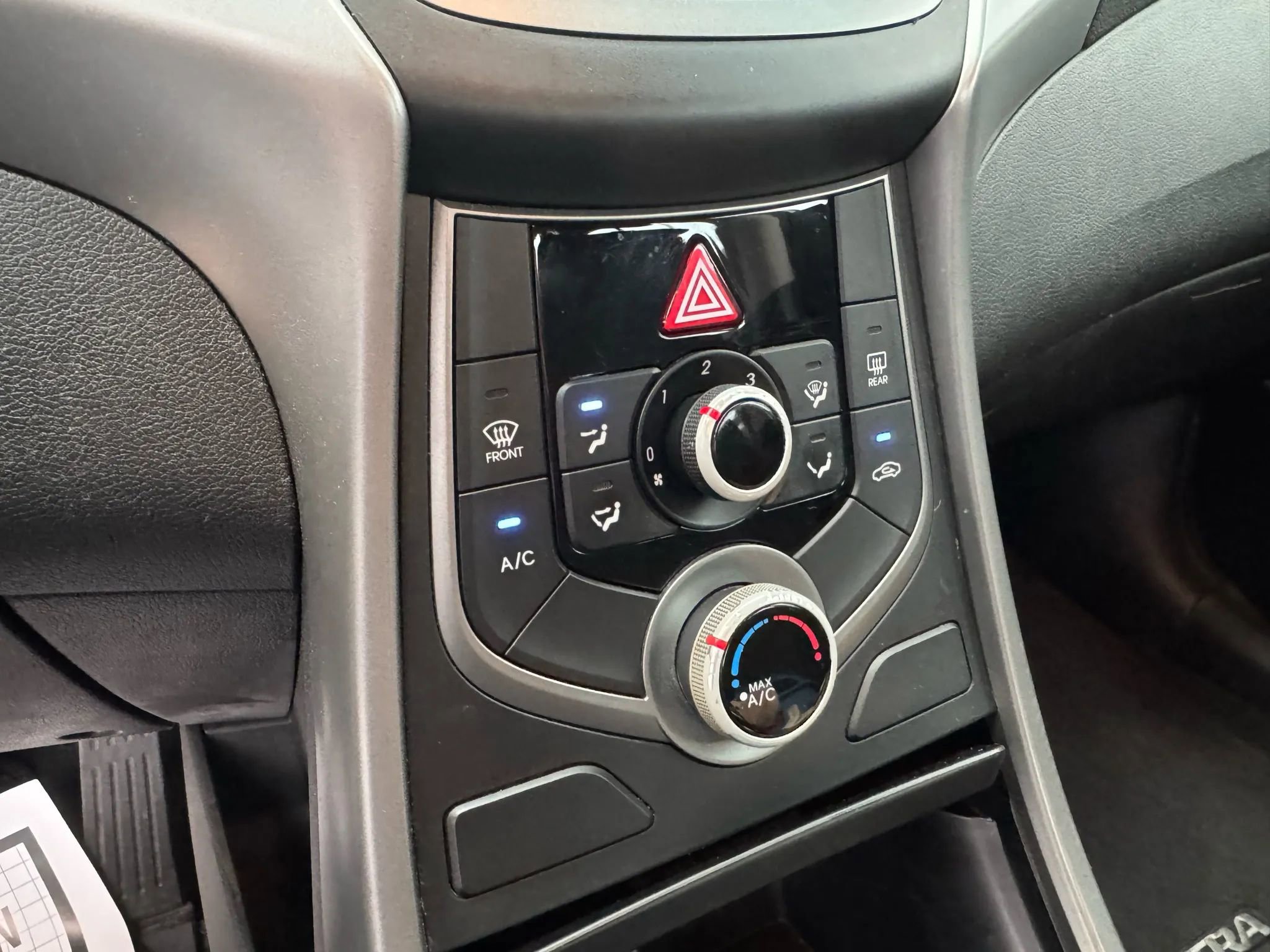 Used 2015 Hyundai Elantra SE w/ Option Group 03 image 20