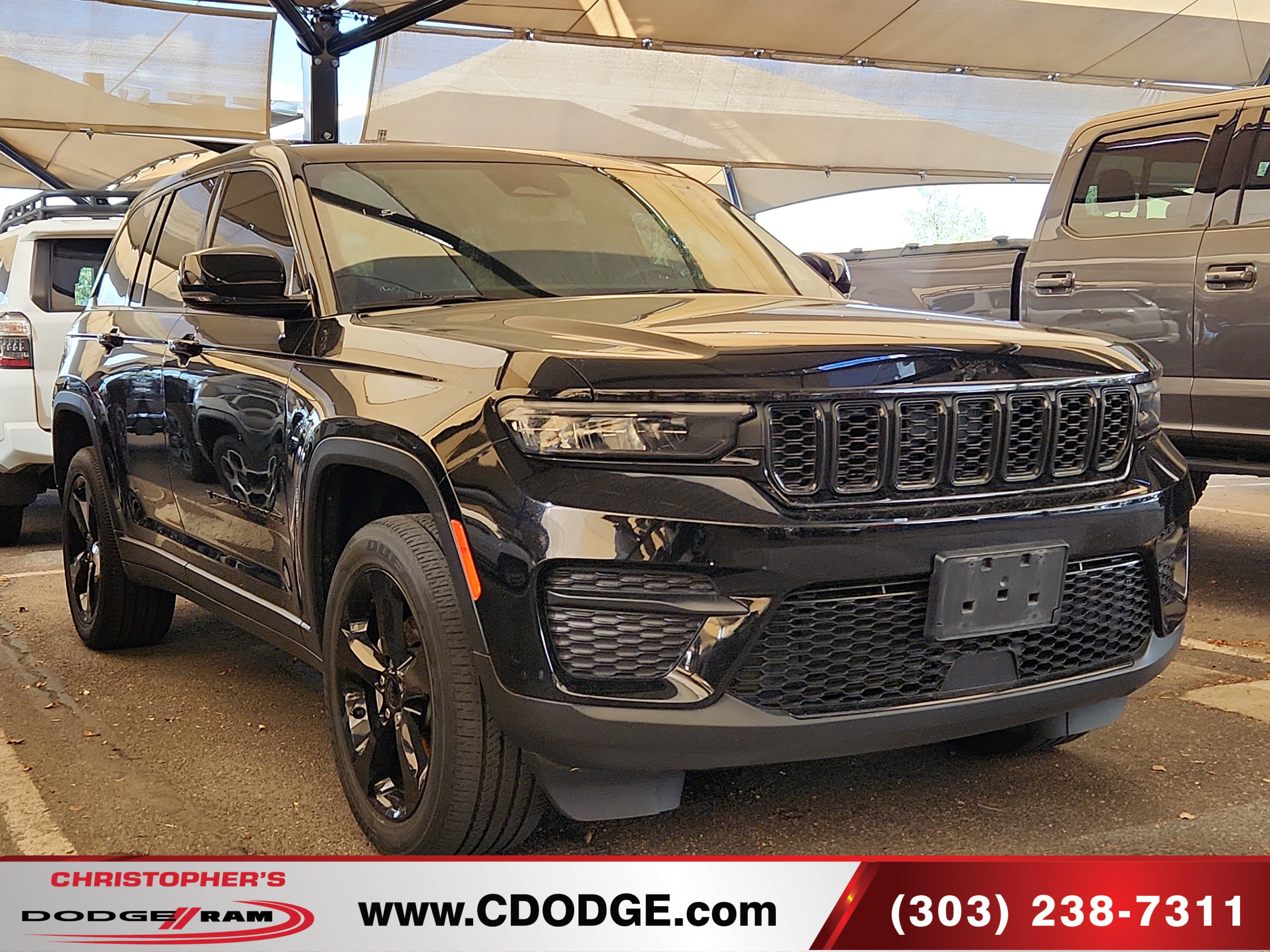 Used 2023 Jeep Grand Cherokee Altitude